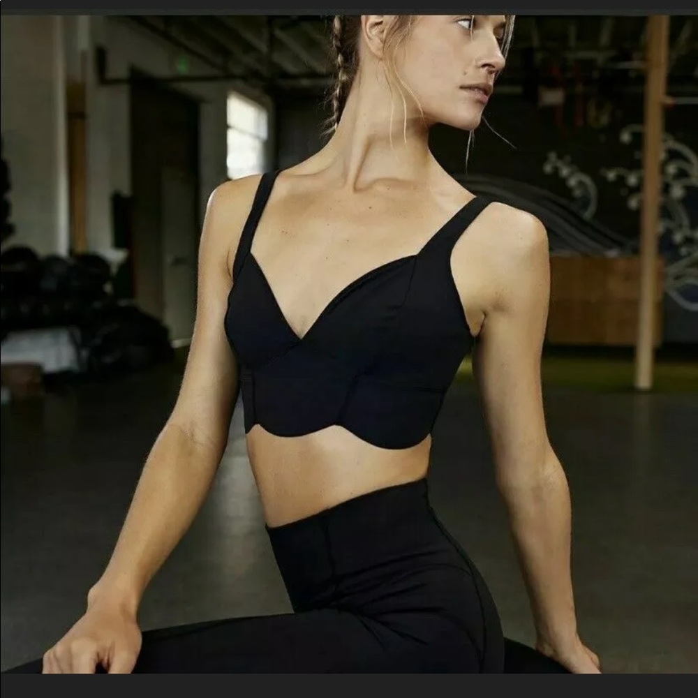 Free People Womens Petal Pusher Sports Bra